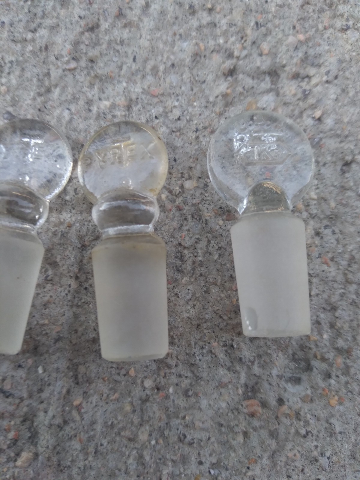 Vintage Small Pyrex Stoppers for Test Tubes LOT of 13 T9 K