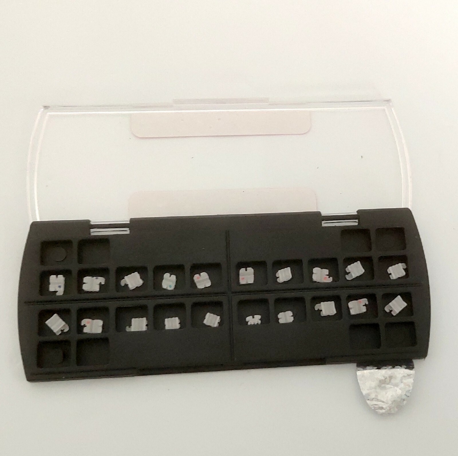Dental Ceramic Brackets 022 MBT 345 Hooks 20pcs per pack White Color