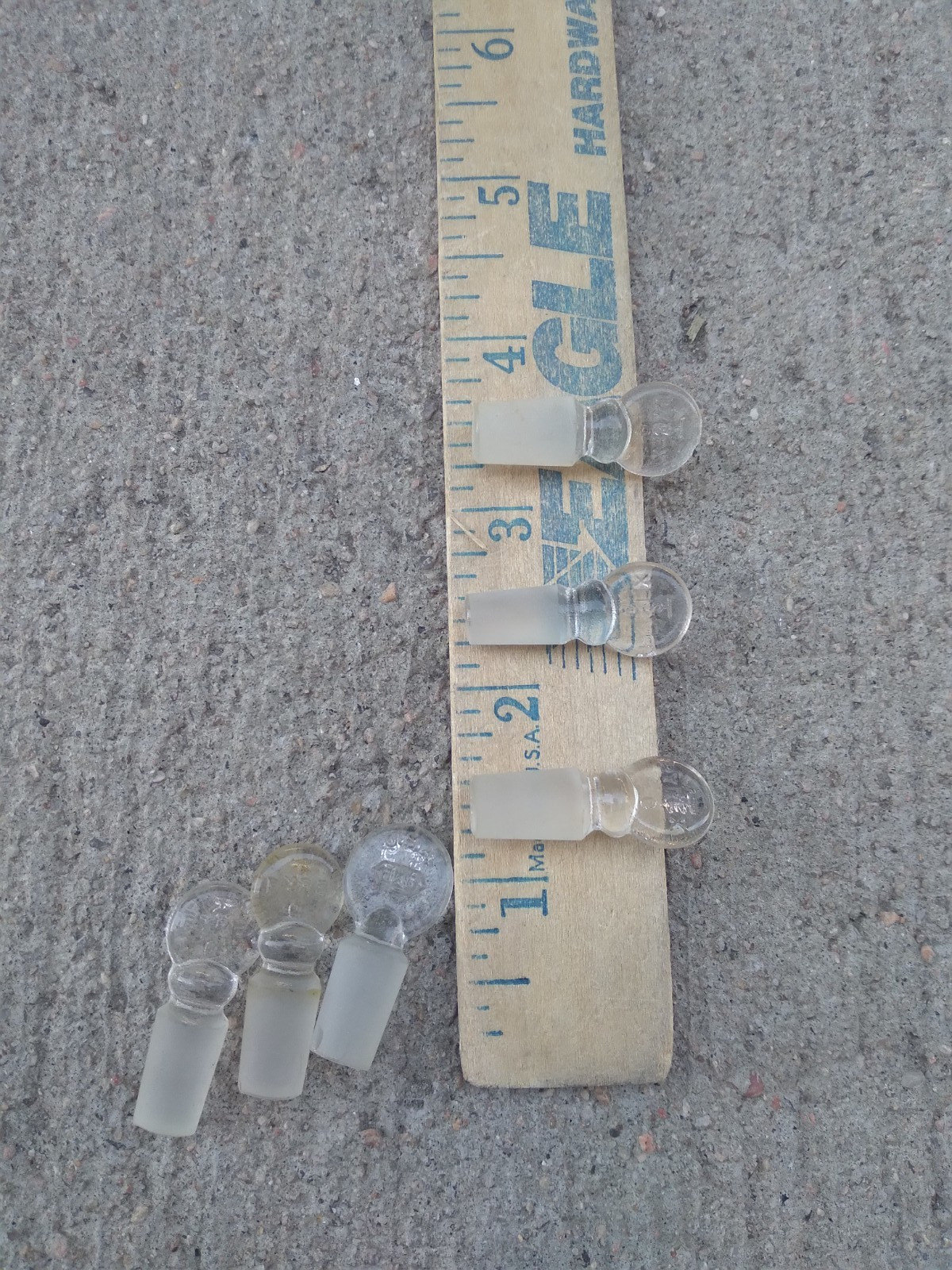 Vintage Small Pyrex Stoppers for Test Tubes LOT of 13 T9 K
