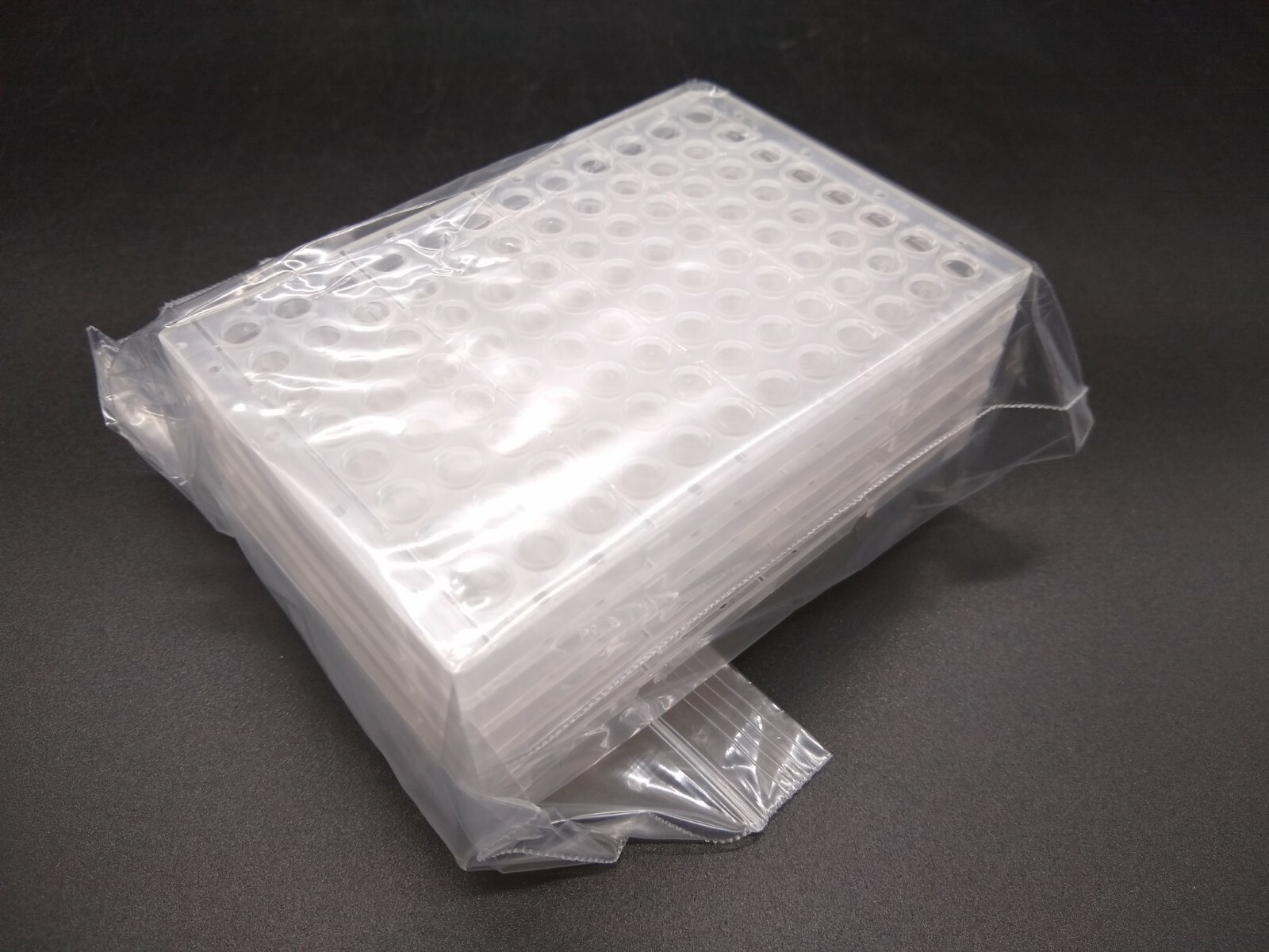 Thermo AB-0900 96-Well PCR Plate Semi-Skirted Microplate AB0900 (Case of 25)