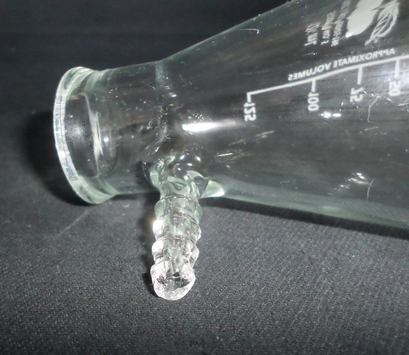 VWR Heavy Wall Glass 125mL Micro Filter Flask w/ Sidearm, 89005-196, Damaged