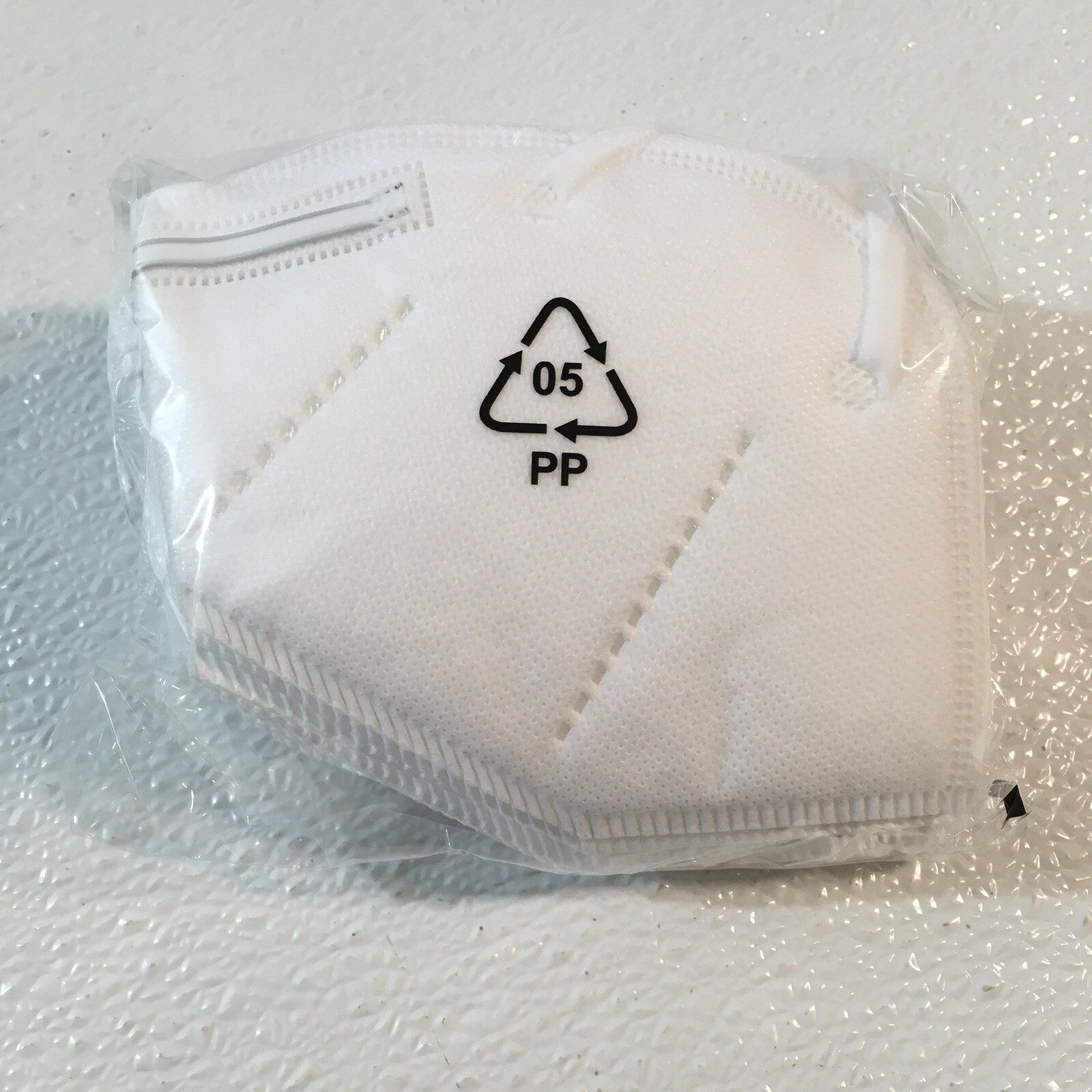 Twenty (20) Xam-Med PR-95-U001 PFE 95% Respirators/Masks￼ KN95/K-N95 *EXPIRED