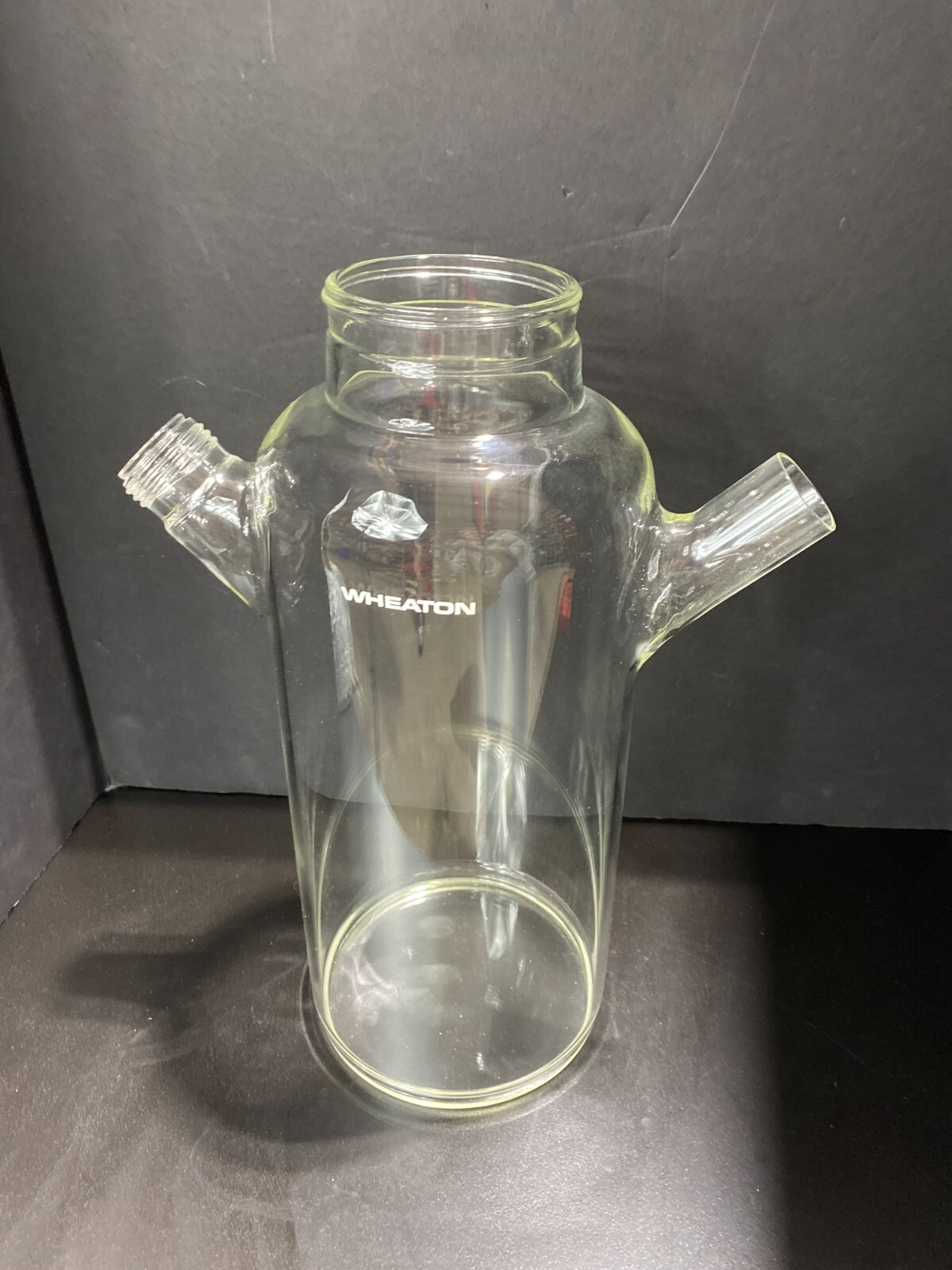 Wheaton Spinner Flask 4000 ml Double Sidearm Borosilicate Single Threaded Arm