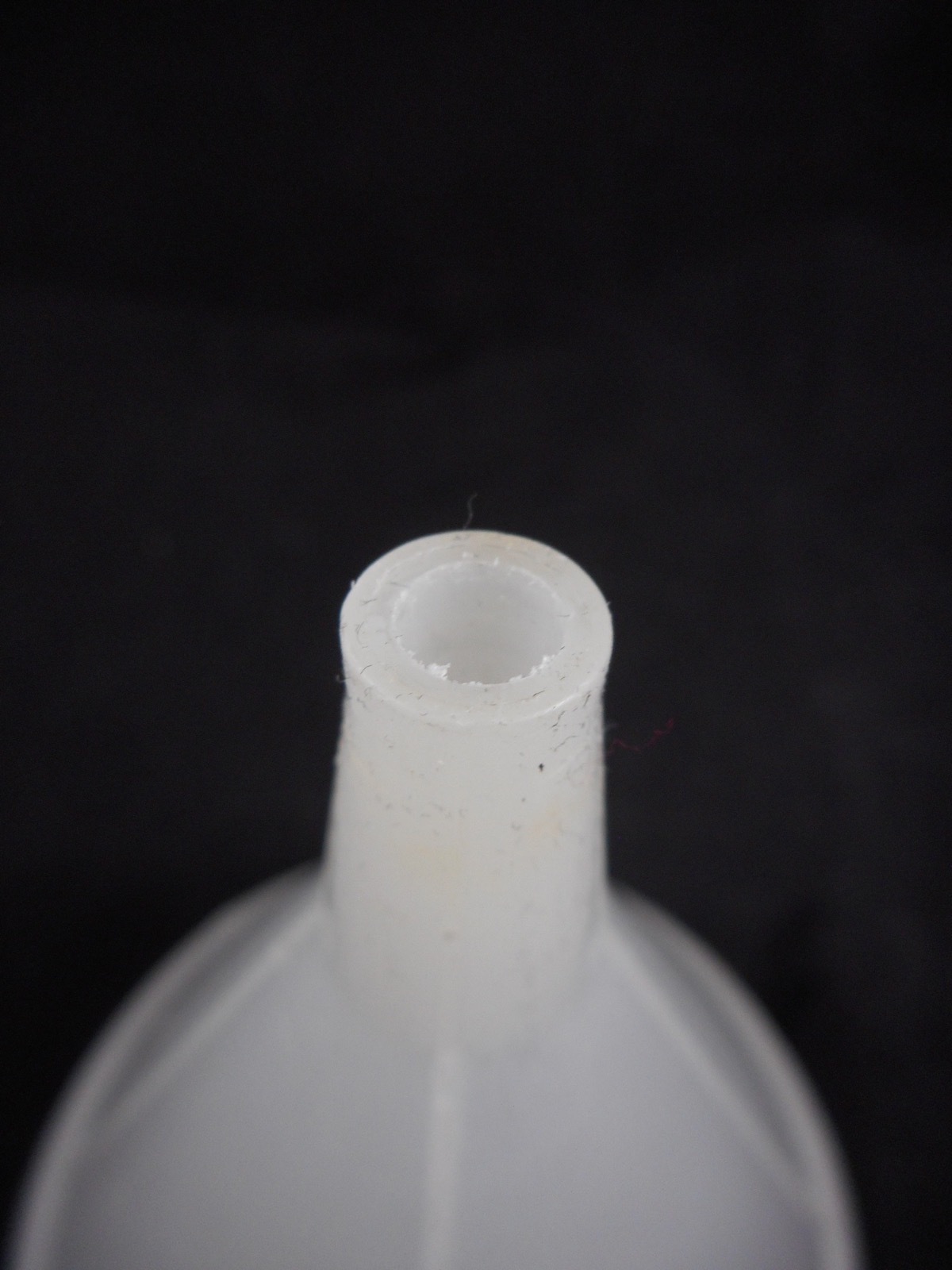 HUTZLER Polypropylene Plastic 3-1/4″ 4oz Boilable Utility Filling Funnel 804