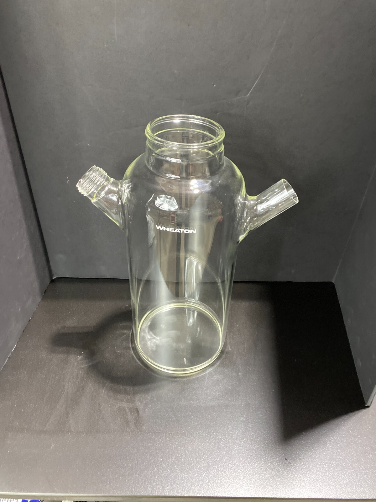 Wheaton Spinner Flask 4000 ml Double Sidearm Borosilicate Single Threaded Arm