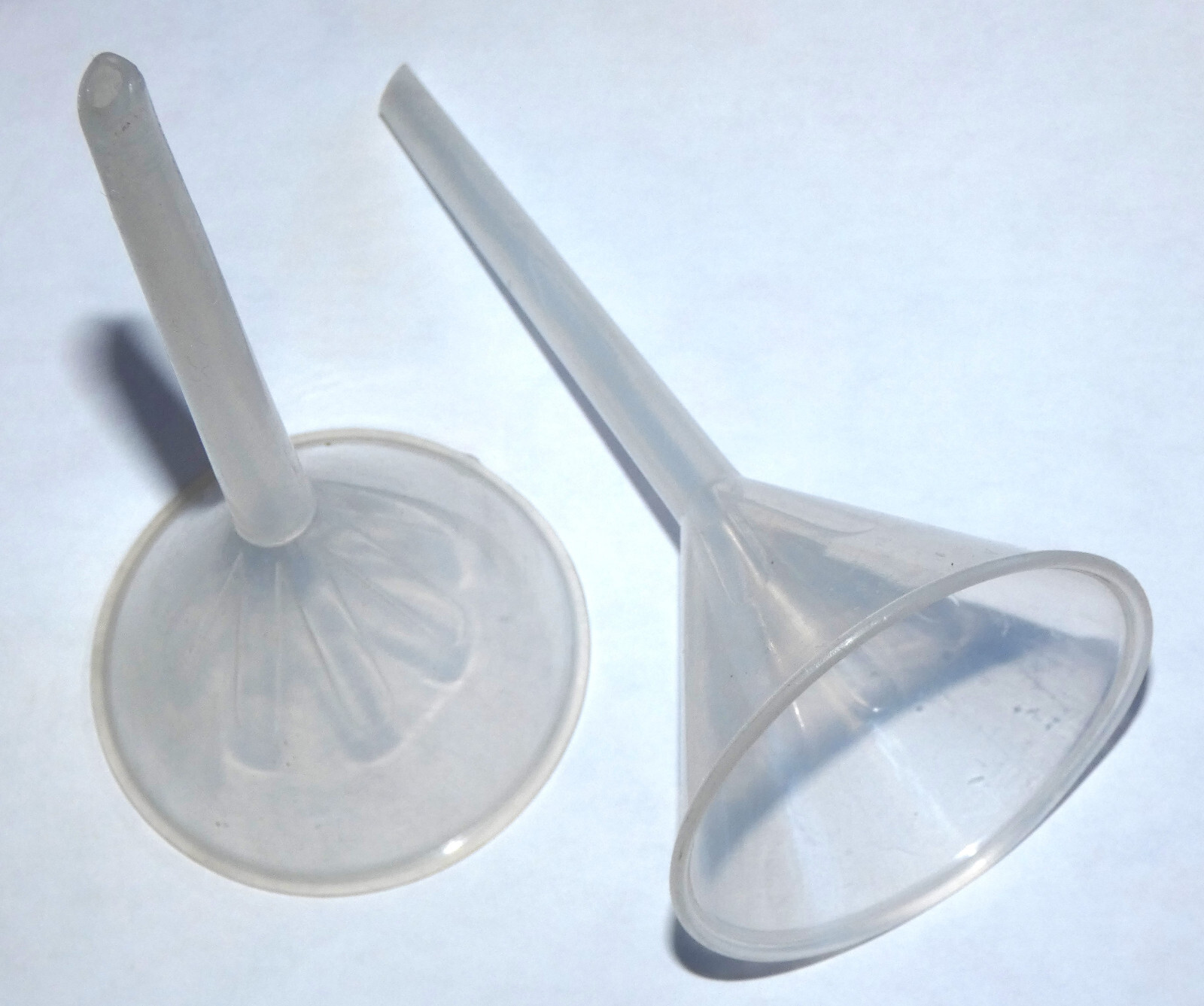 Pack of 2 Plastic Funnel For Fill Water Oil Filter Diameter 3″ Height 6″ New