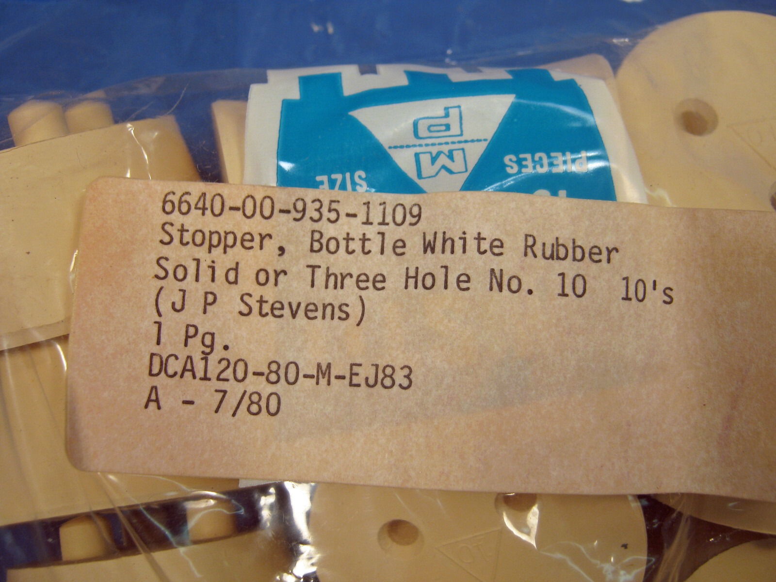 TWISTIT WHITE RUBBER STOPPERS #10 X10 NEW OLD STOCK FREE SHIPPING