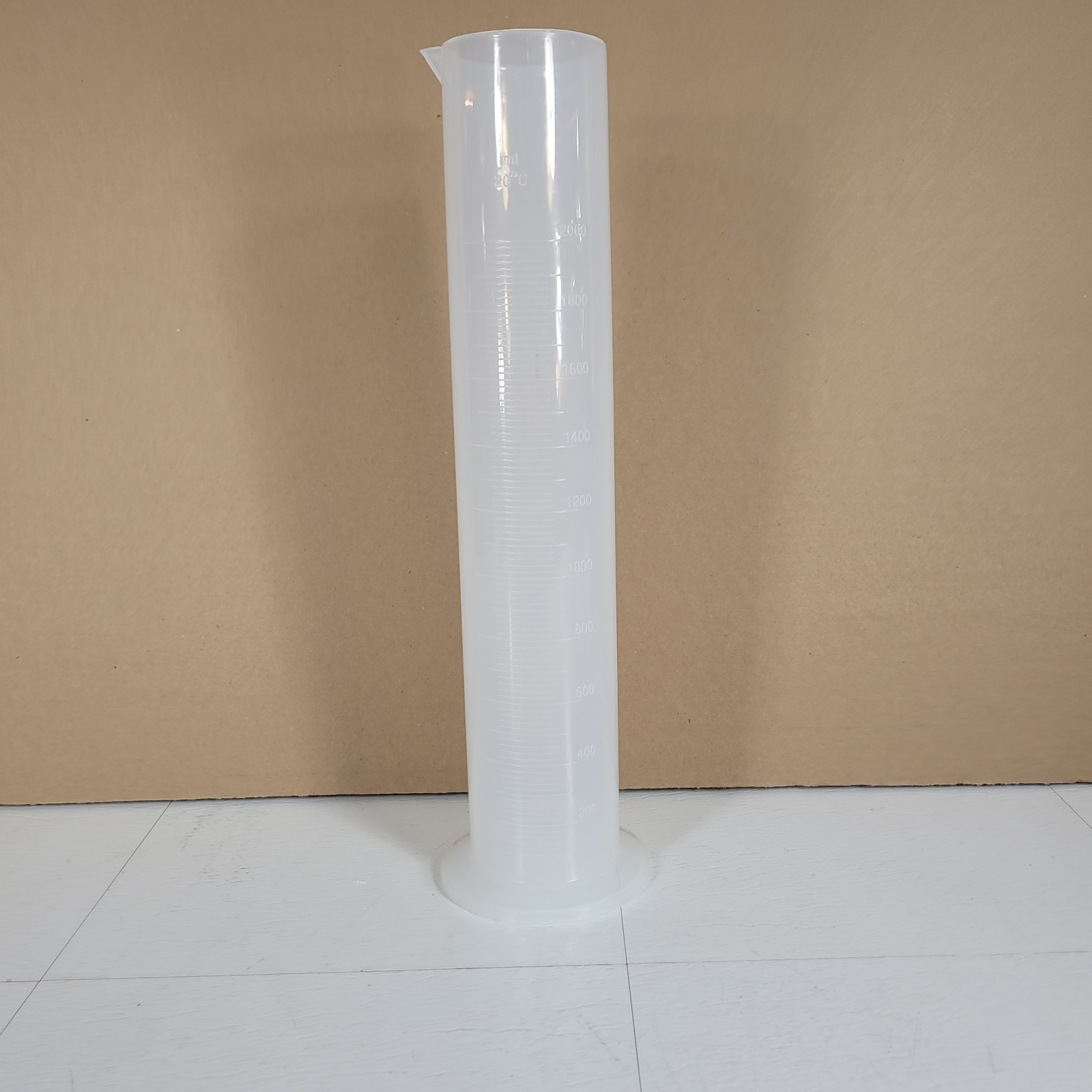 PolyLab 2000mL Capacity Graduated Measuring Cylinder Polypropylene Plastic 20°C