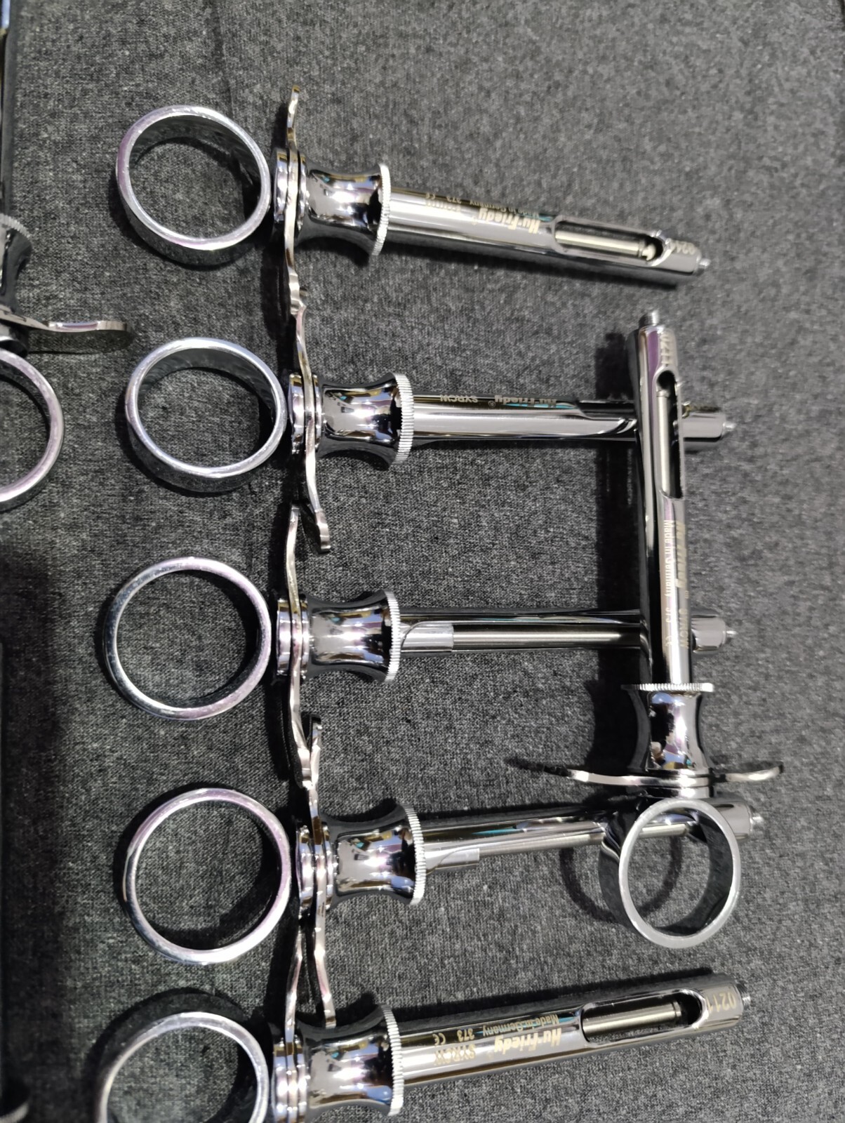 Lot of 14 Hu-Friedy CW Style Dental Anesthetic Aspirating 1.8ml Syringe SYRCW