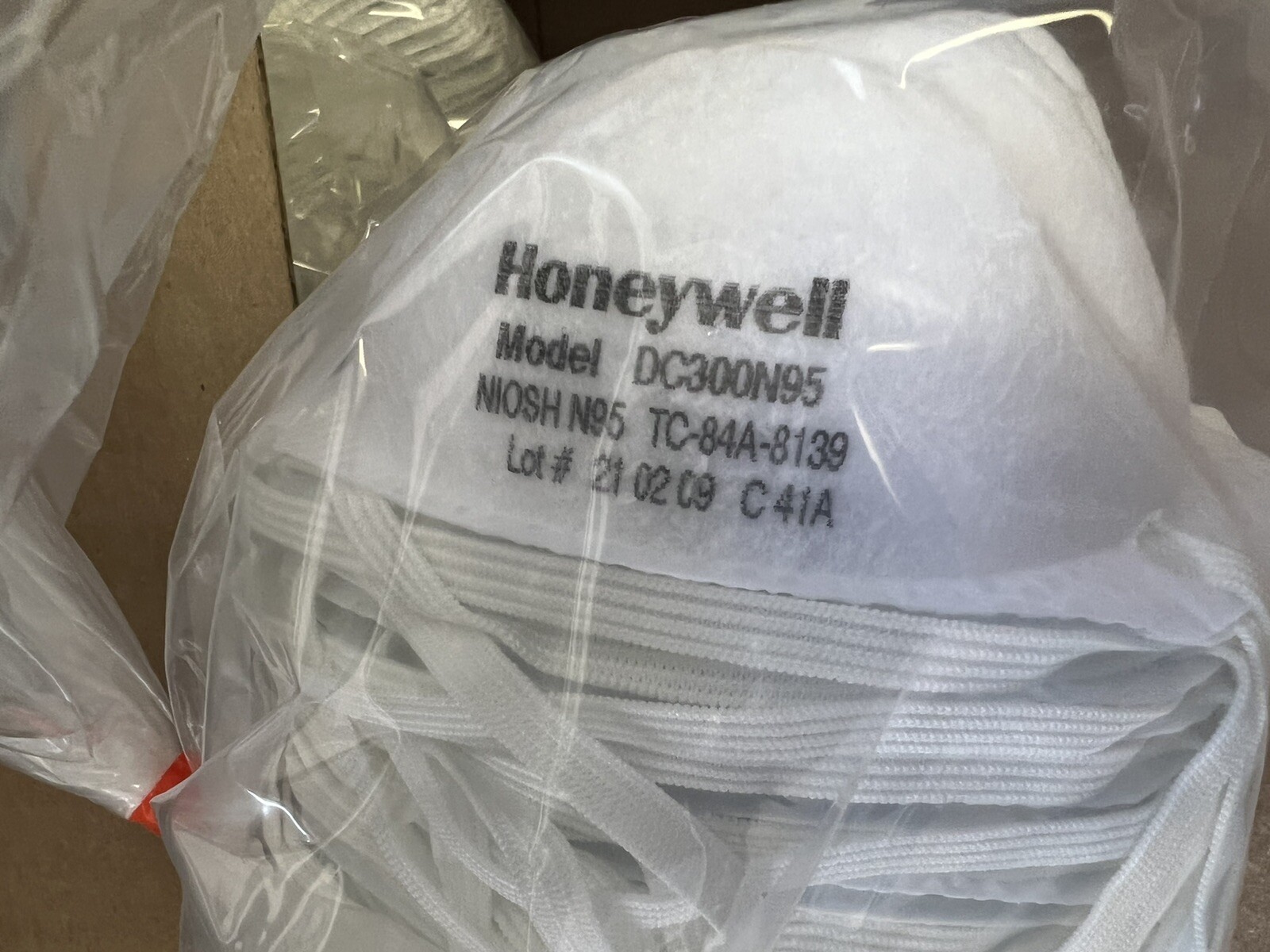 20 Pack NEW Honeywell DC300N95 Respirator Particulate Masks N95 NIOSH Approved