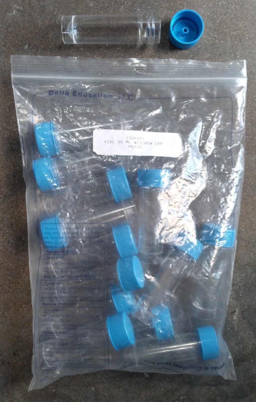 Delta Education Labs Plastic Vial 30ml with Screw Cap 14 ct