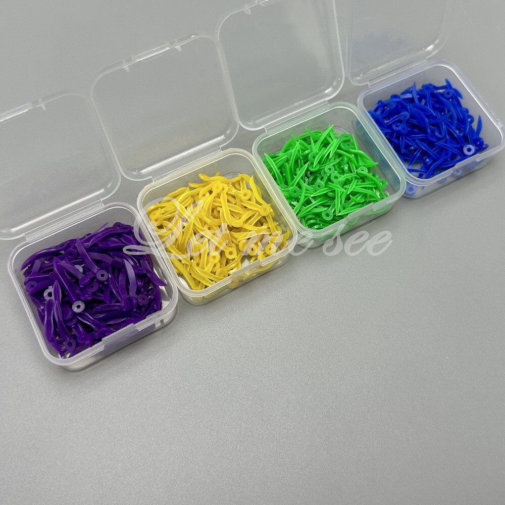 400pcs Dental Plastic Wedges with Hole Dentist Materials 4 Size Teeth Wedges