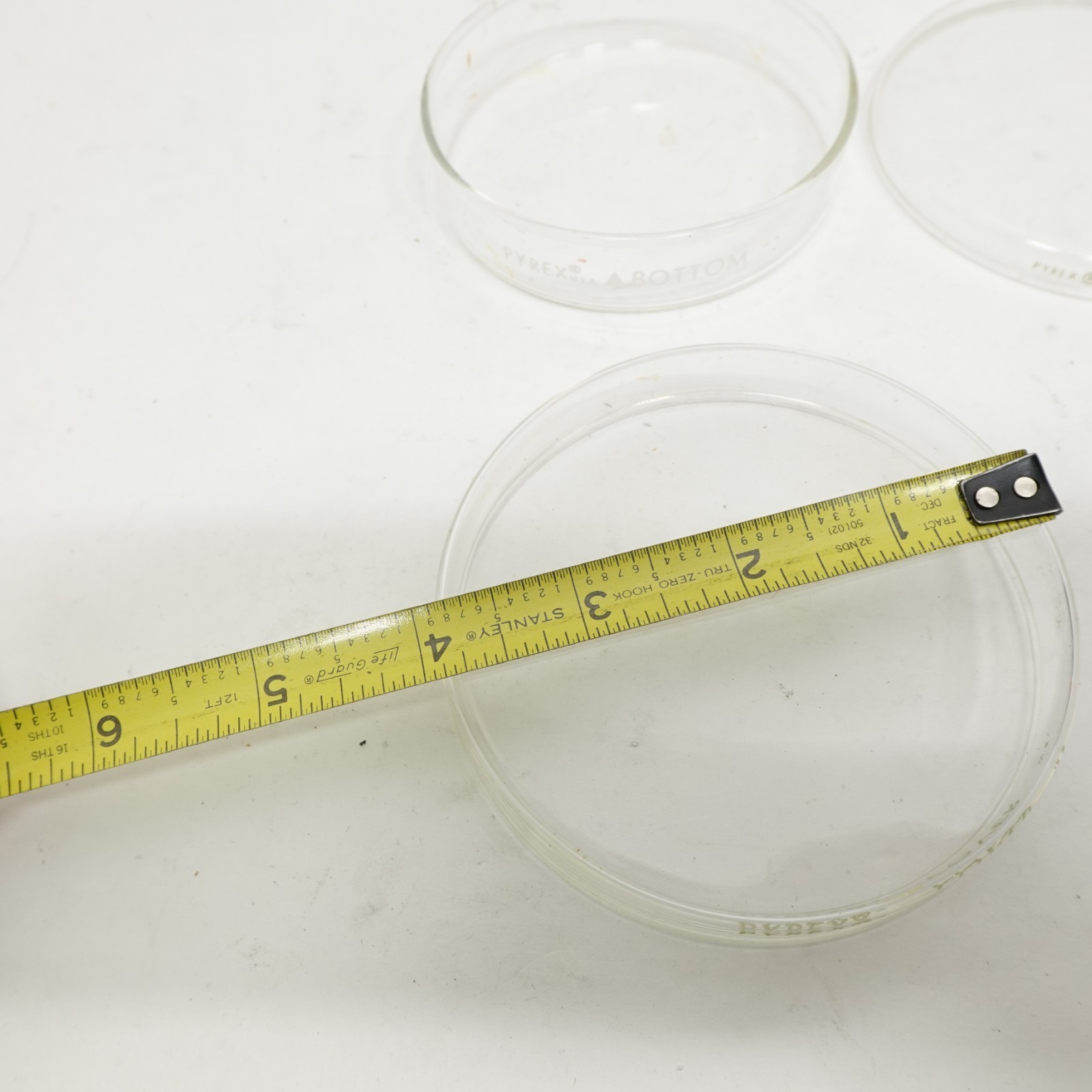 Vintage Pyrex Glass Petri Dish Set 2 Bottoms 2 Covers Laboratory Science USA