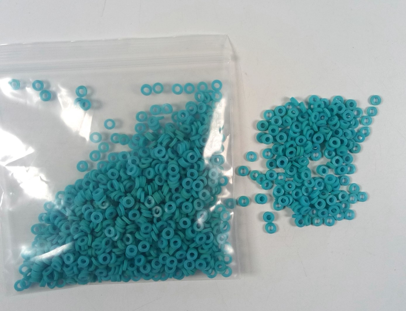 1000Pcs/Pack Dental Orthodontic Separator Tie Elastic Band Force Blue Bracket