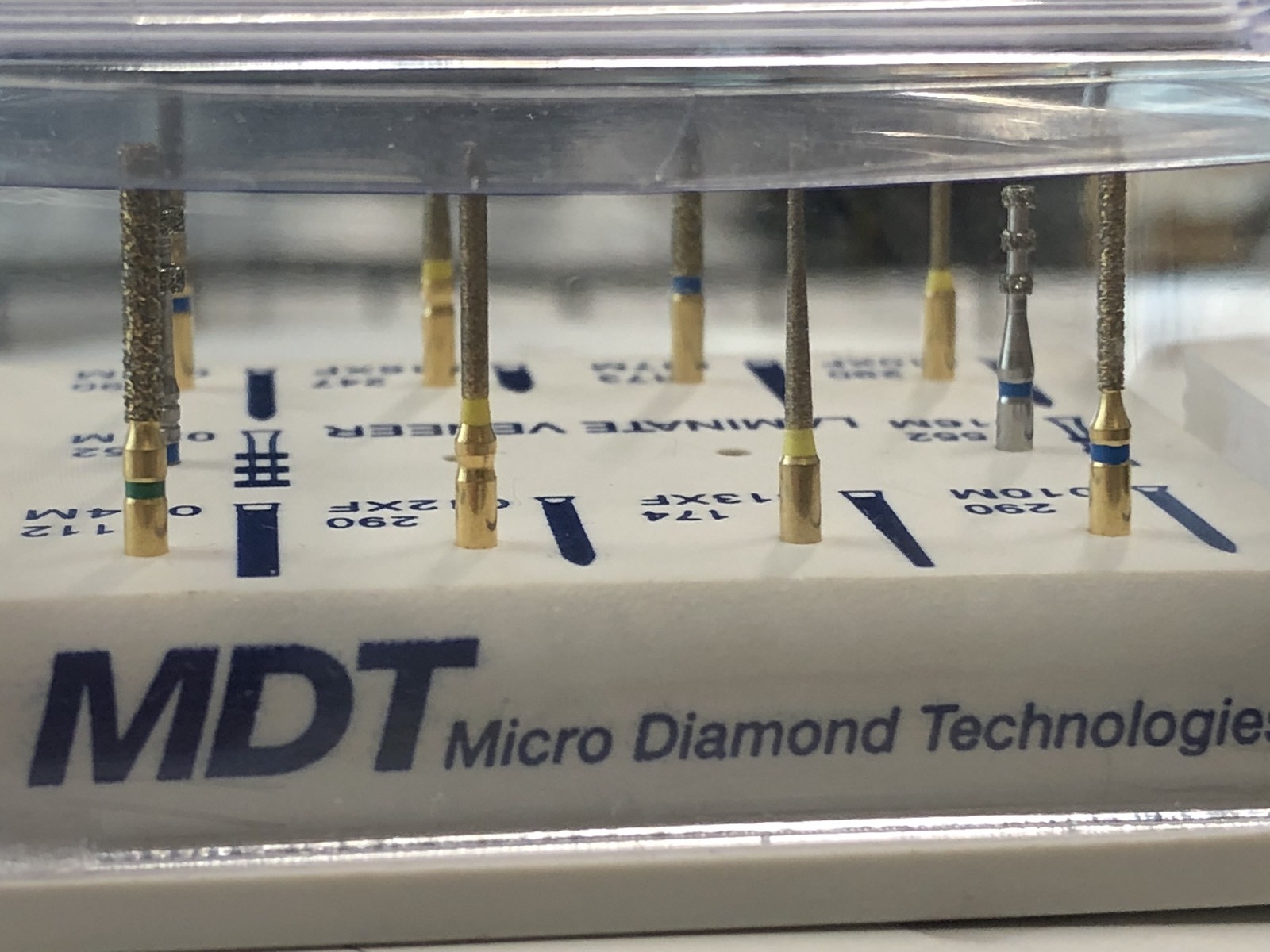 MDT Dental 1 The Laminate Veneer Kit FG Diamond Burs & autoclavable
