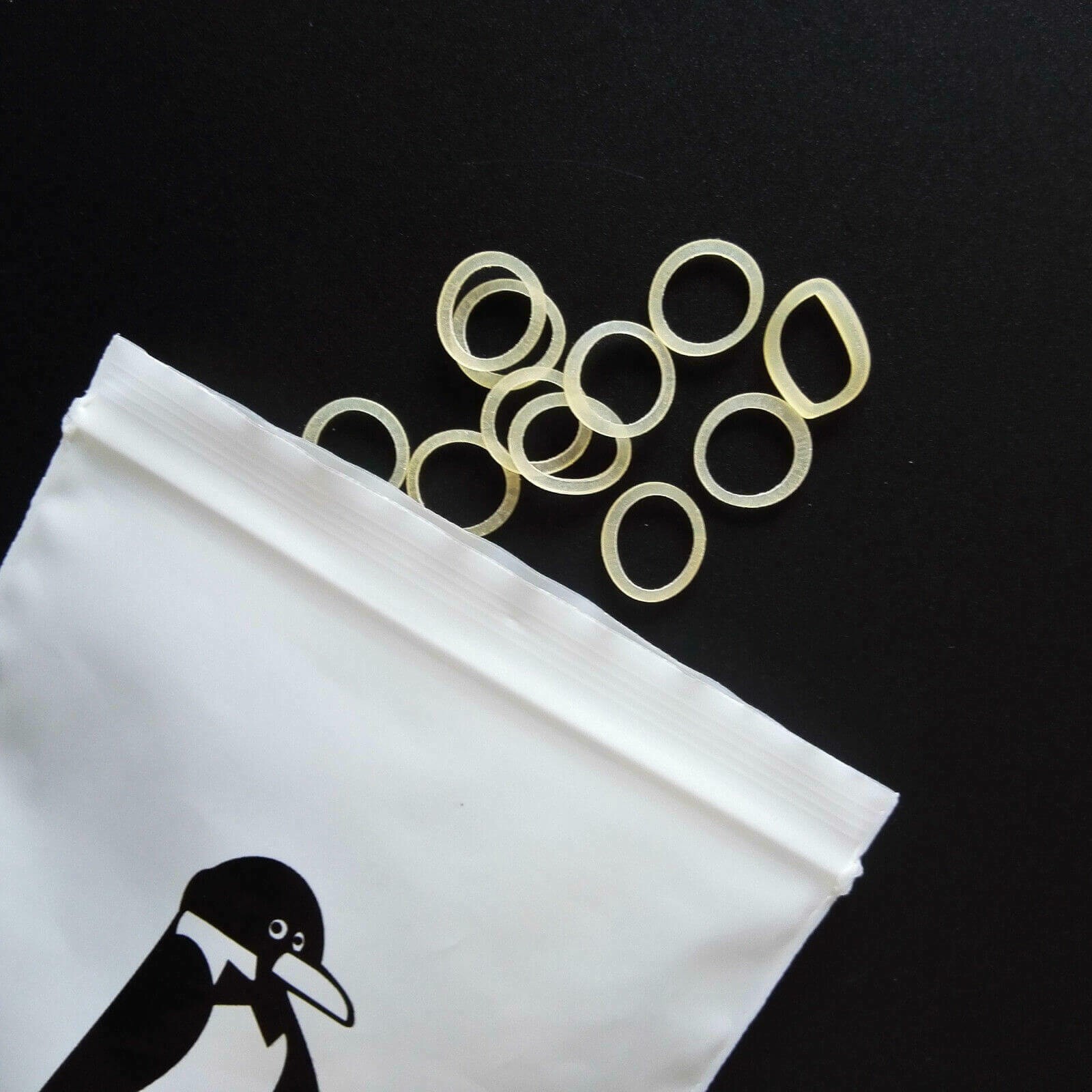 1 Bag 100PCS Dental Orthodontic Elastic Rubber Bands Brace Fox 6.5OZ 1/4″