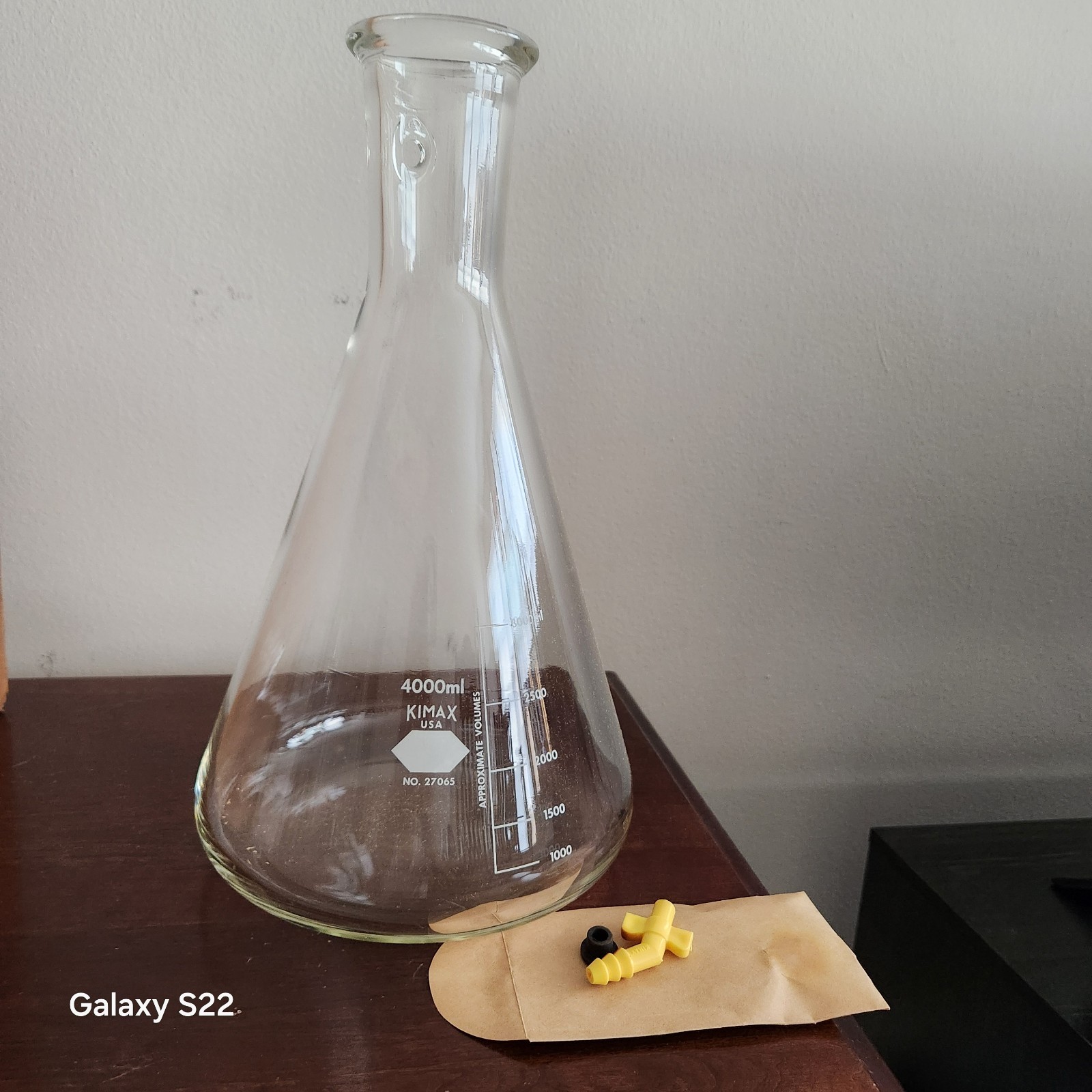 Kimble 27065 Filtering Flask 4000mL Glass Laboratory