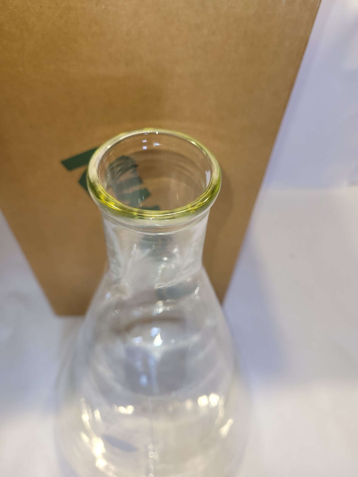 KIMAX 4000mL 4L Glass Graduated Heavy Duty Rim Erlenmeyer Flask 26500-4000