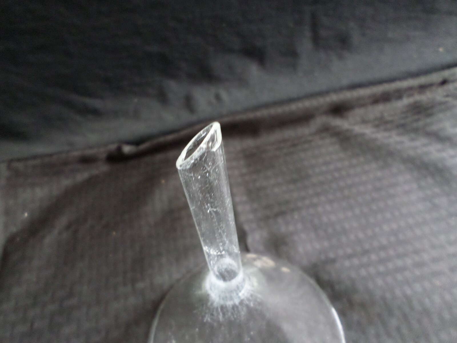 Corning Pyrex 147mm ID Glass 60° Angle Filling Funnel, Short Stem, Chips, 6120-6