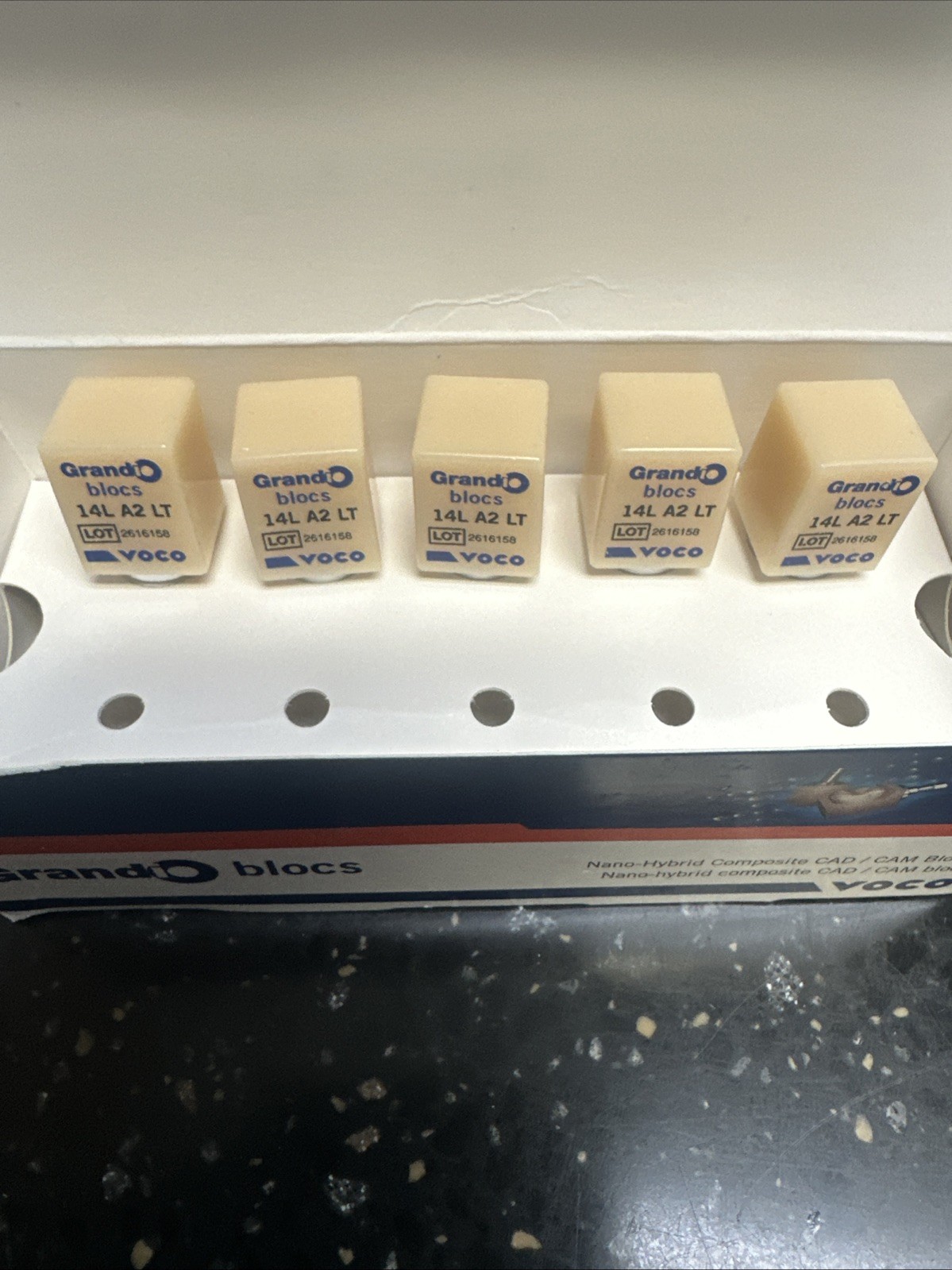 VOCO Grandio Blocs CAD/CAM – A2 LT – Size 14L – 5 Count – NEW