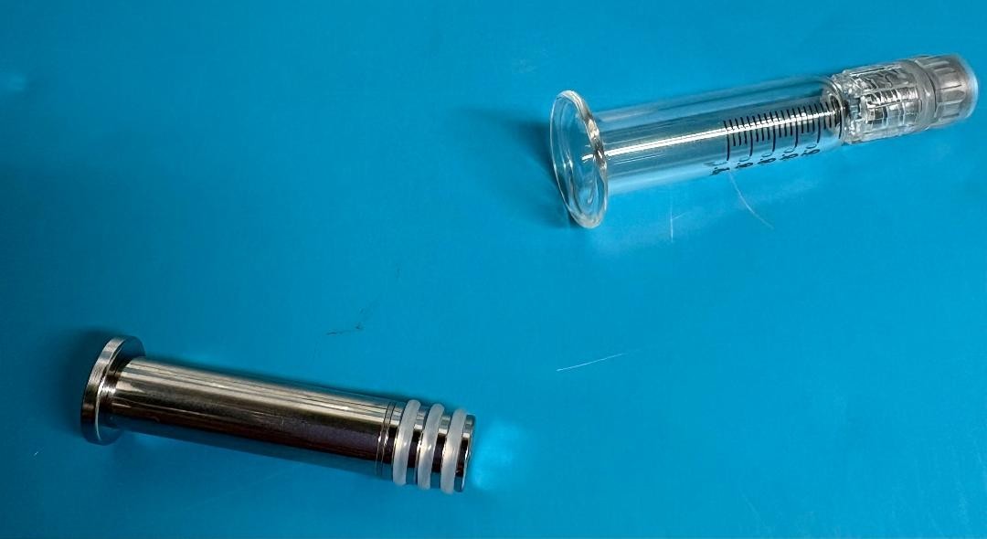 1ml Borosilicate Glass Syringe Oil Liquid Dispenser with Metal Luer Lock