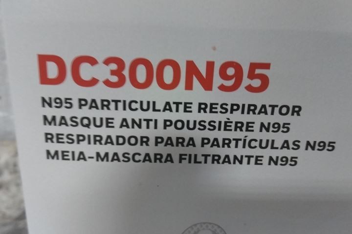 Honeywell DC300N95 8000 Pk Universal Size White Disposable Respirator