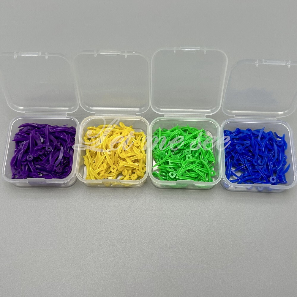 400pcs Dental Plastic Wedges with Hole Dentist Materials 4 Size Teeth Wedges