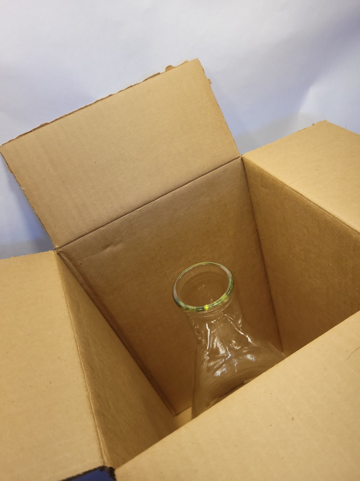 KIMAX 4000mL 4L Glass Graduated Heavy Duty Rim Erlenmeyer Flask 26500-4000