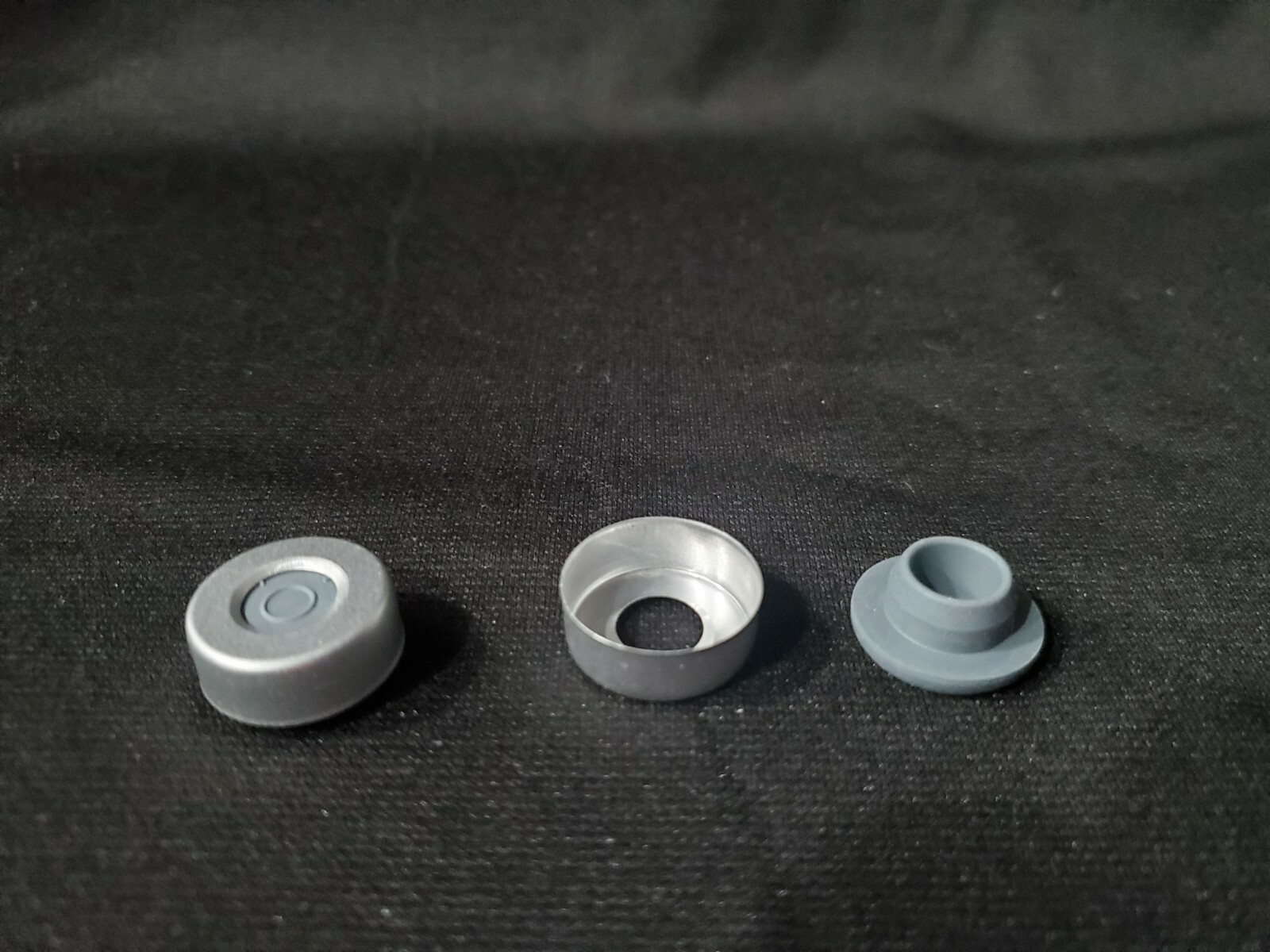 500 pc – 20 mm Aluminum Crimp Seal + Gray Butyl Stoppers