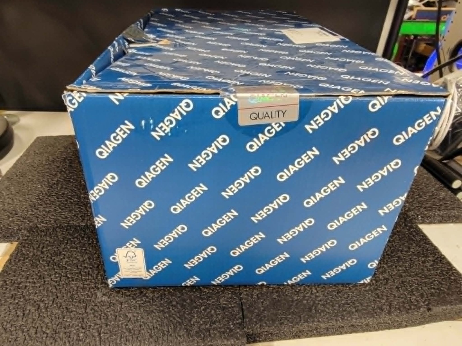 Lot of 240 Qiagen 990394 Rotor Adapters 10×24 1.5 mL Elution Tubes