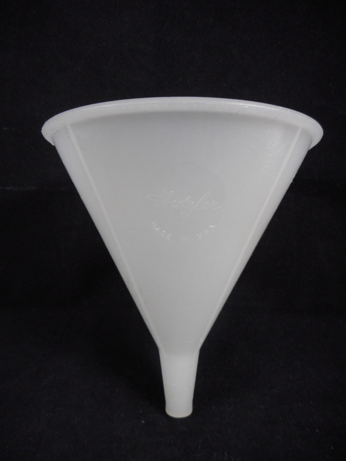 HUTZLER Polypropylene Plastic 3-1/4″ 4oz Boilable Utility Filling Funnel 804