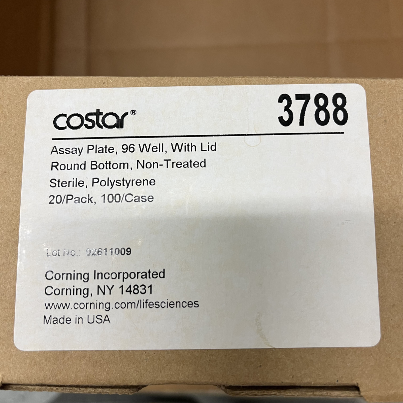 Corning 3788 | 96-Well x 330µL Round Bottom Assay Microplate with Lid, 20 Pack