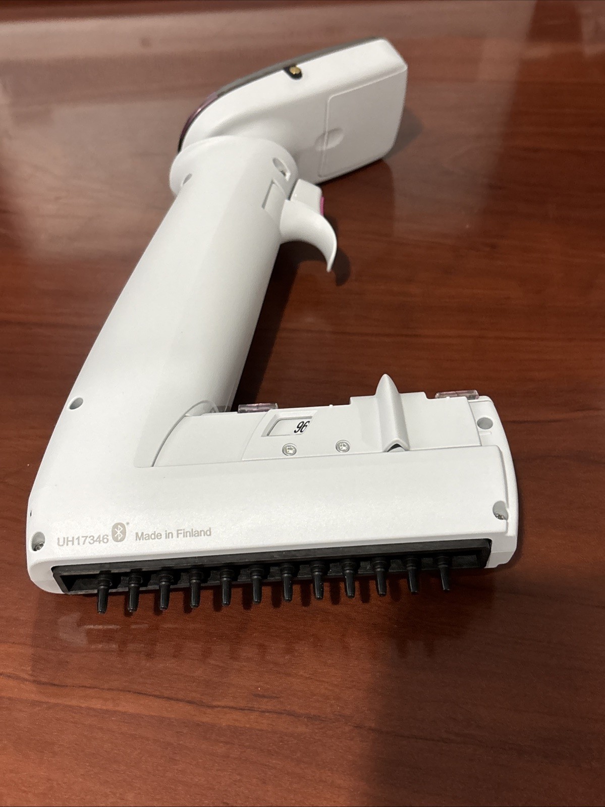 Thermo Scientific E1-ClipTip Elect. Adjustable Spacing 12ch Pipette 0.5-12.5 μL