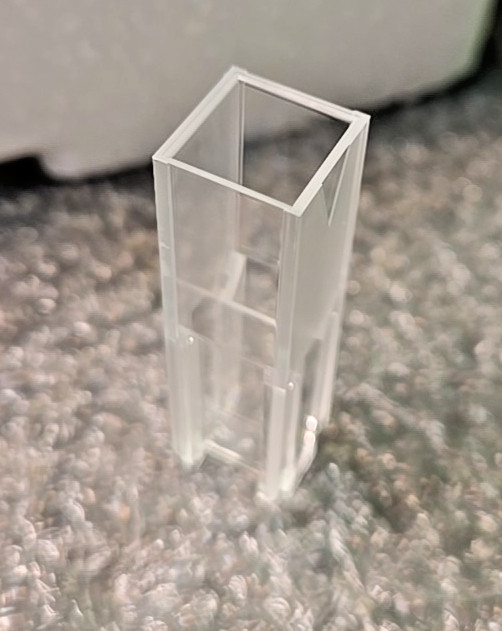 Set of 100 pcs VWR 97000-586 Cuvettes PS Semi-Micro | Polystyrene 1.5 To 3ml