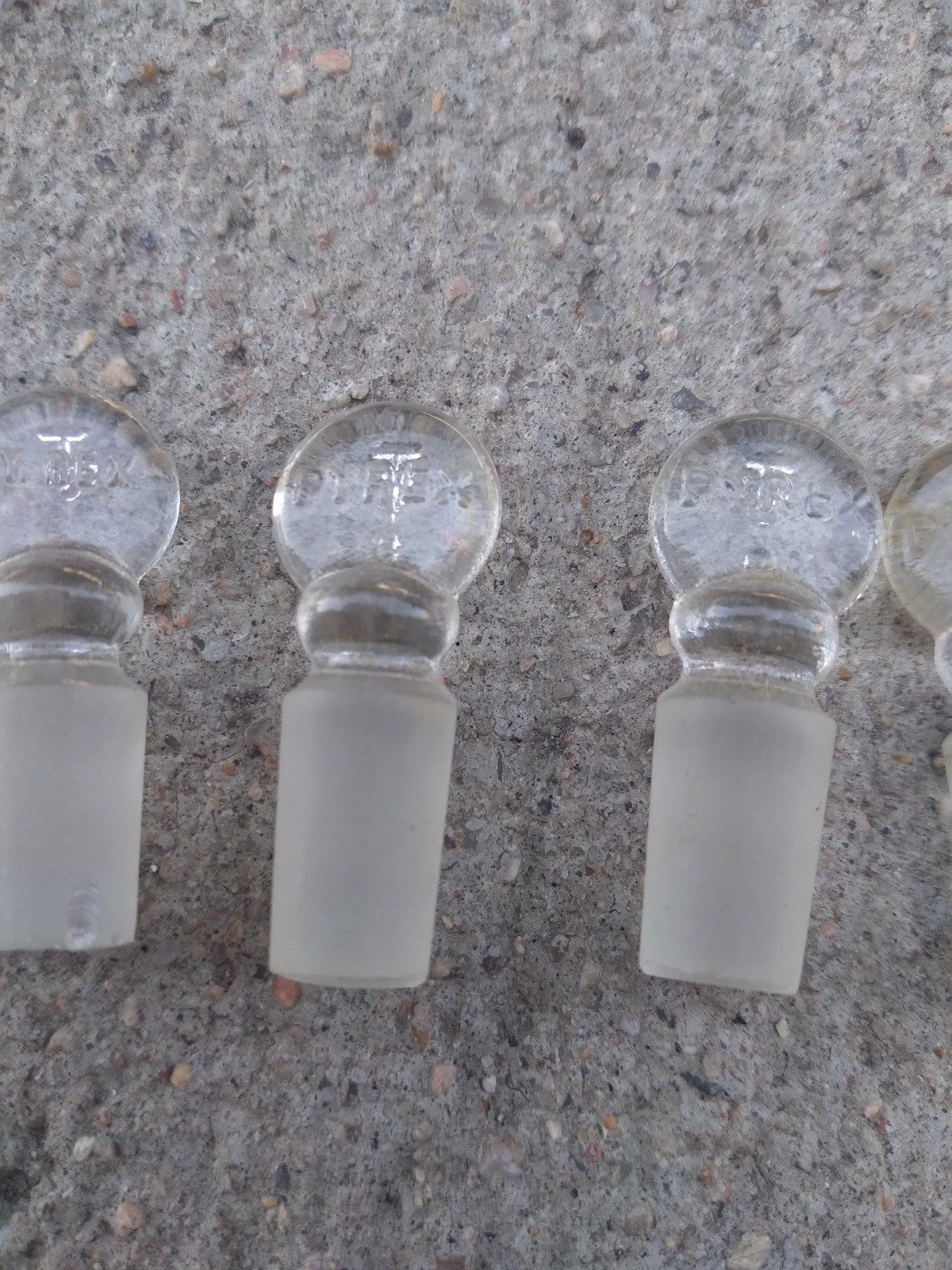 Vintage Small Pyrex Stoppers for Test Tubes LOT of 13 T9 K