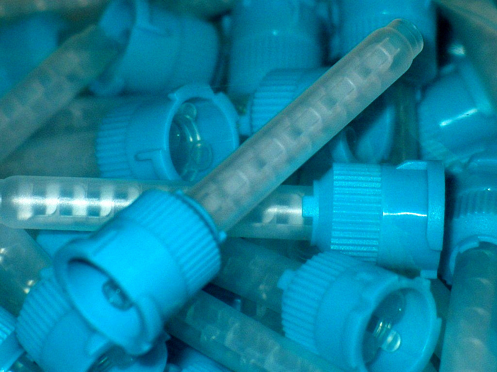100 pcs Dental Mixing Tips Impression Temporary C&B Material Blue/White Short
