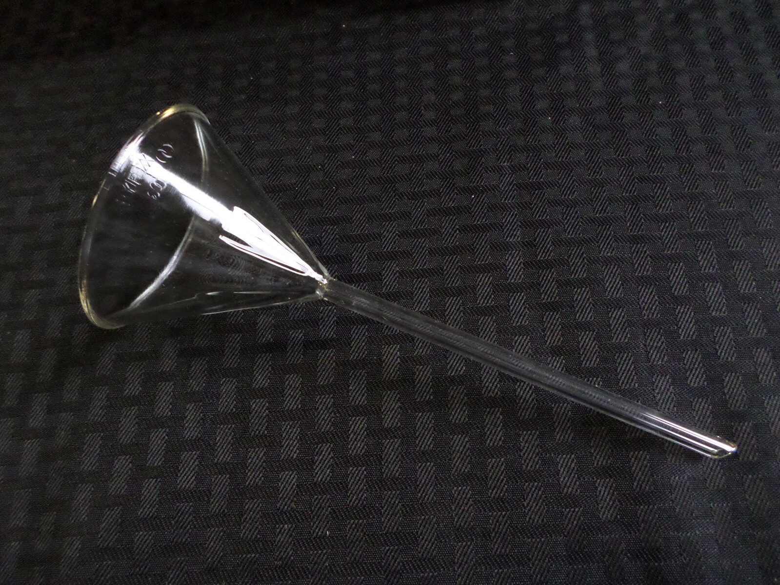 (11) NEW Corning PYREX Glass 75mm D 60° Angle Fluted Funnel w/ Long Stem 6160-75