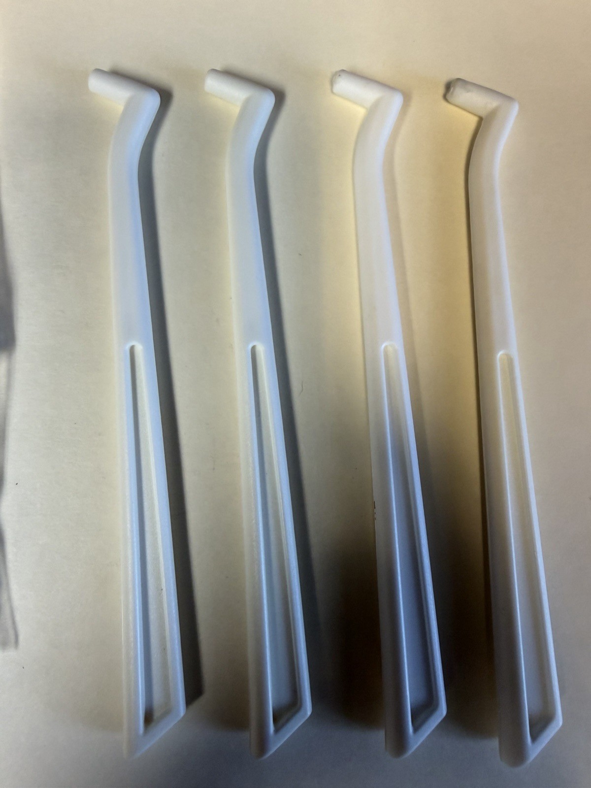 Dental, Autoclavable Brush Handles (x4), Brushes Standard(x500), NEW
