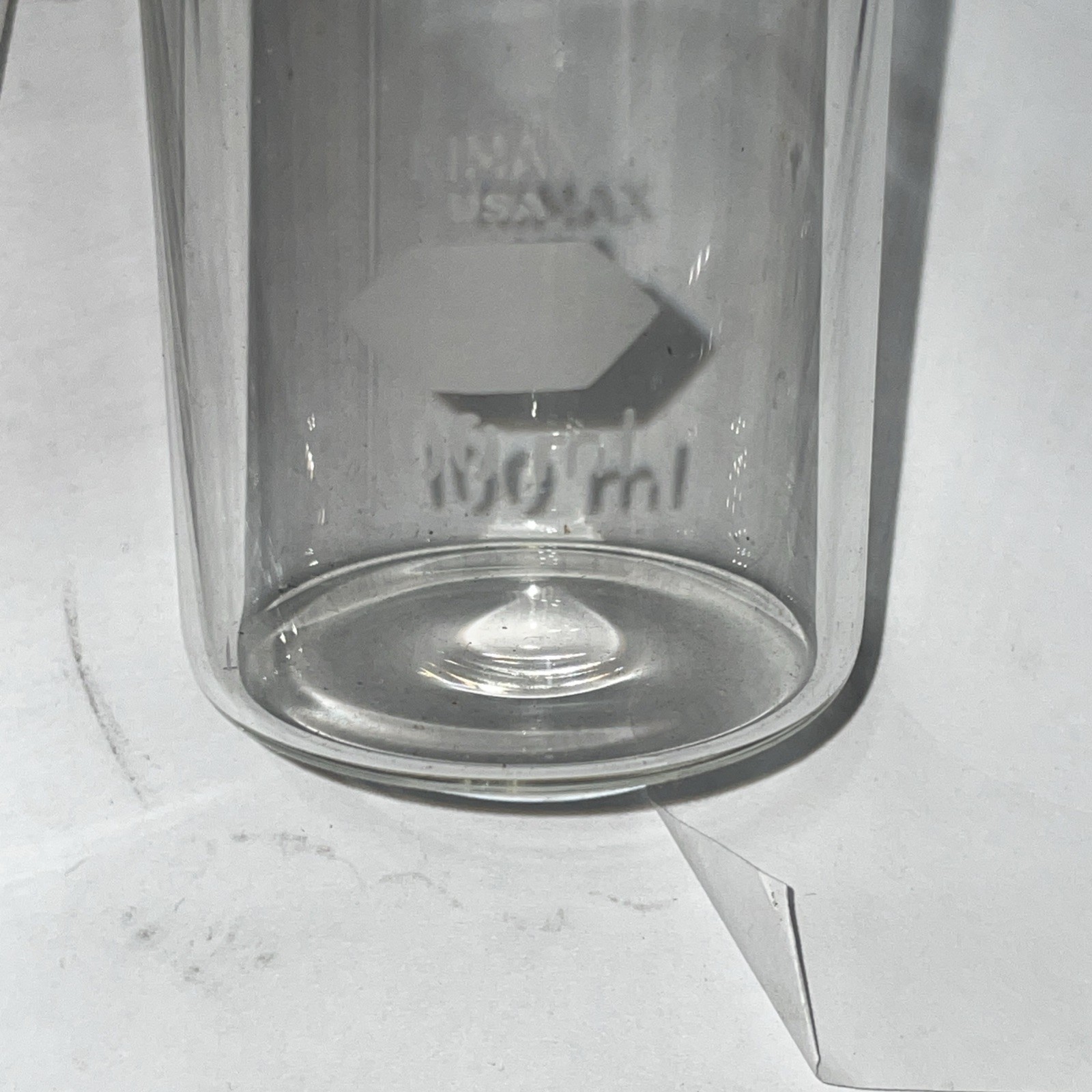 Kimax Beaker (100ml) And (Brand Unknown)Cylinder (200ml)