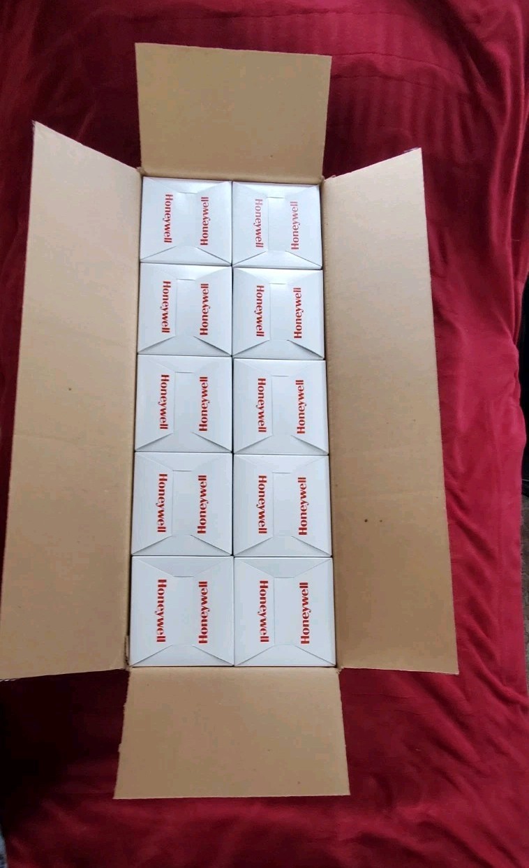 200 Count Honeywell 95N Masks Disposable Particulate Respirators DC300N95 NIB