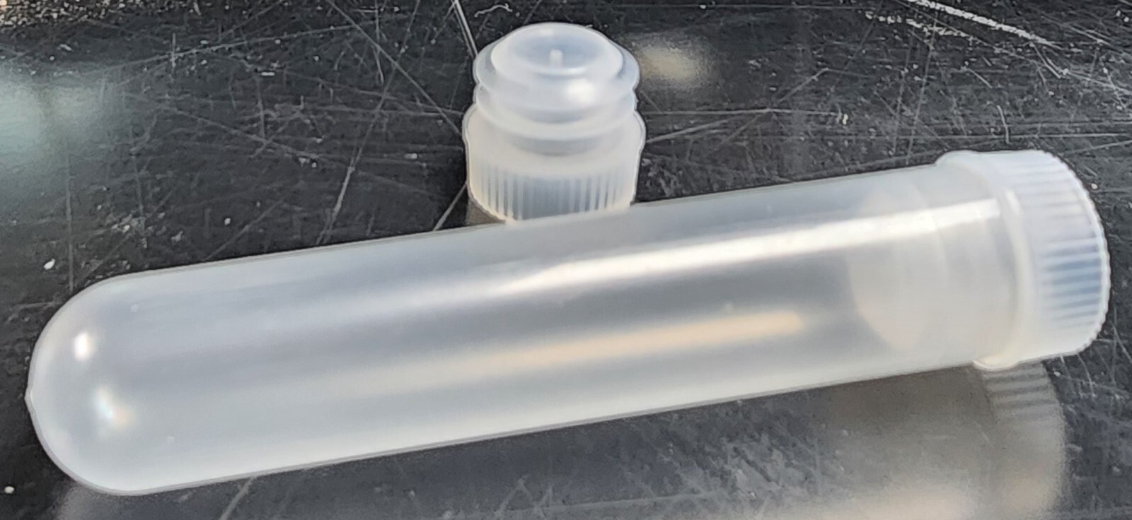 Globe Scientific 12mL Polystyrene Test Tube With Caps, 800 /Case