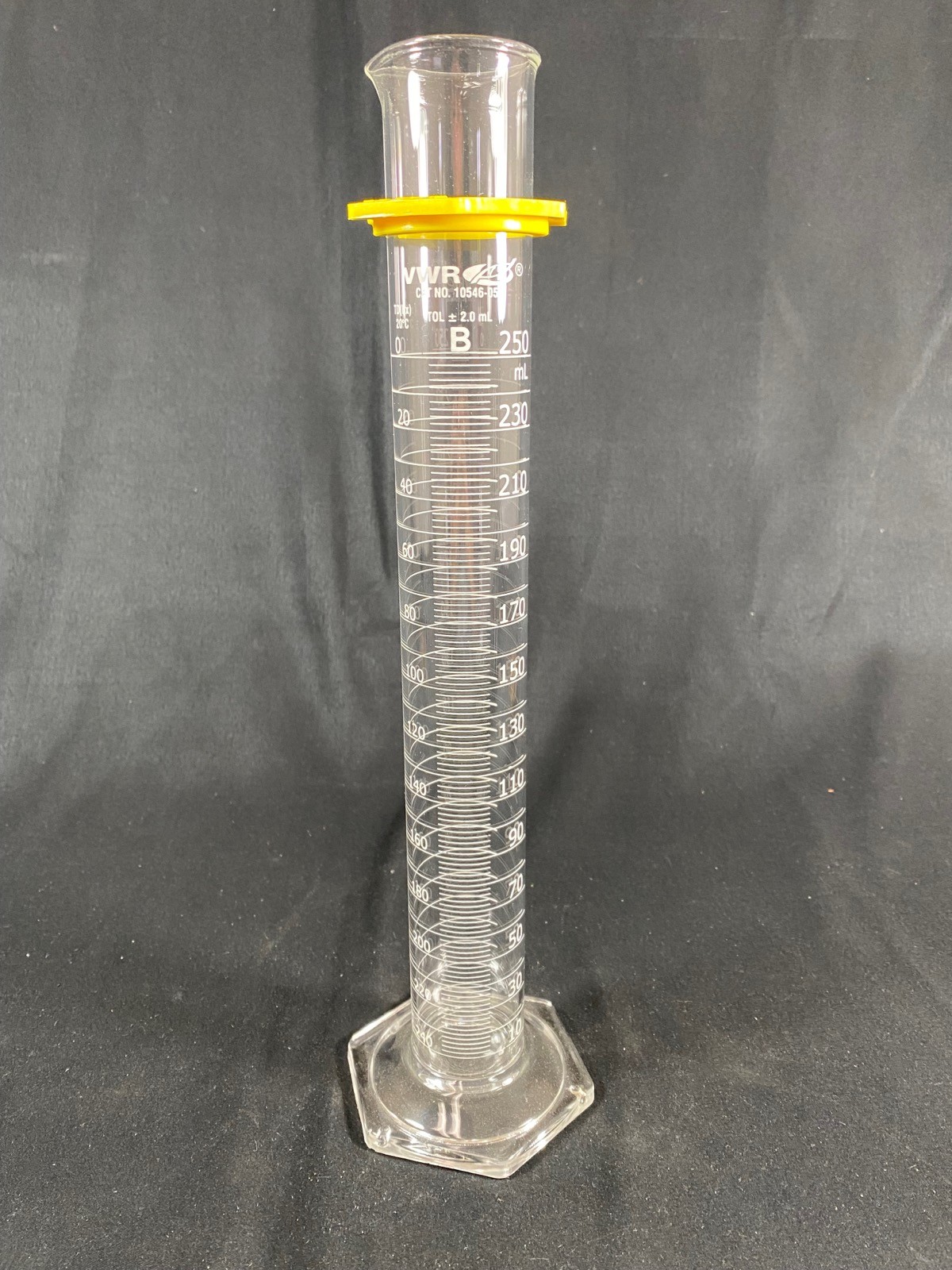 VWR Glass 250mL Double Metric Scale TD Class B Graduated Cylinder 10546-056