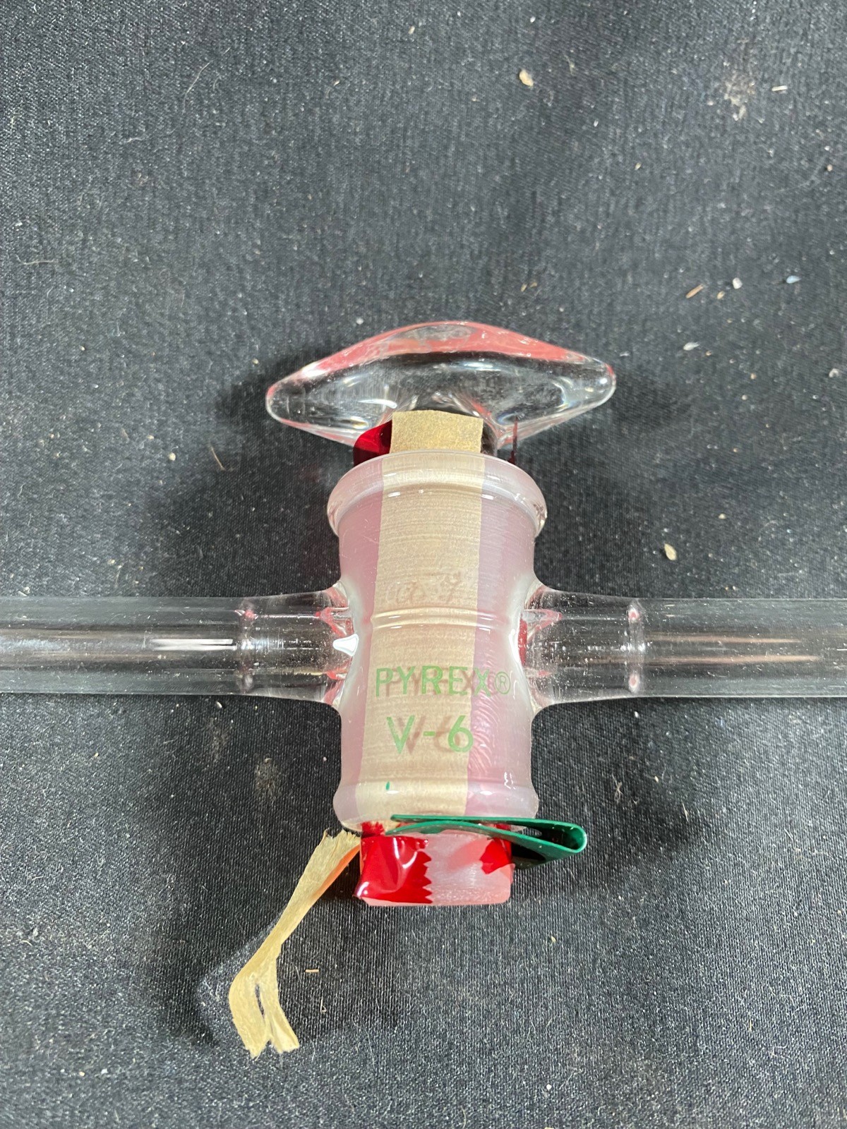 PYREX V-6 High Vacuum Stopcock Straight 6mm Bore Hollow 290mm Length 12mm O.D.