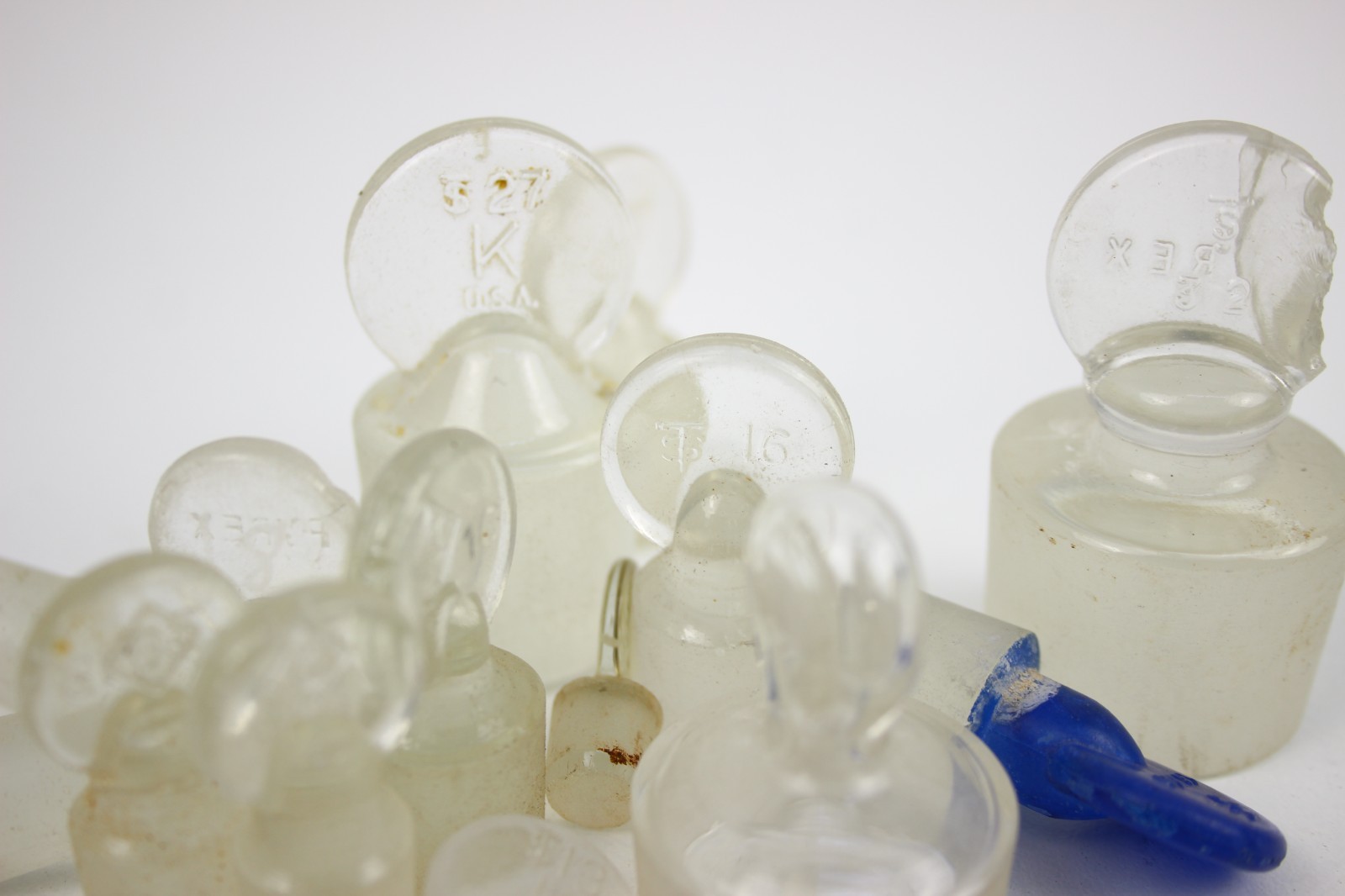 Vintage Penny Head Lab Glass Stoppers Variety size Pyrex Kimax Lot of 15 pcs