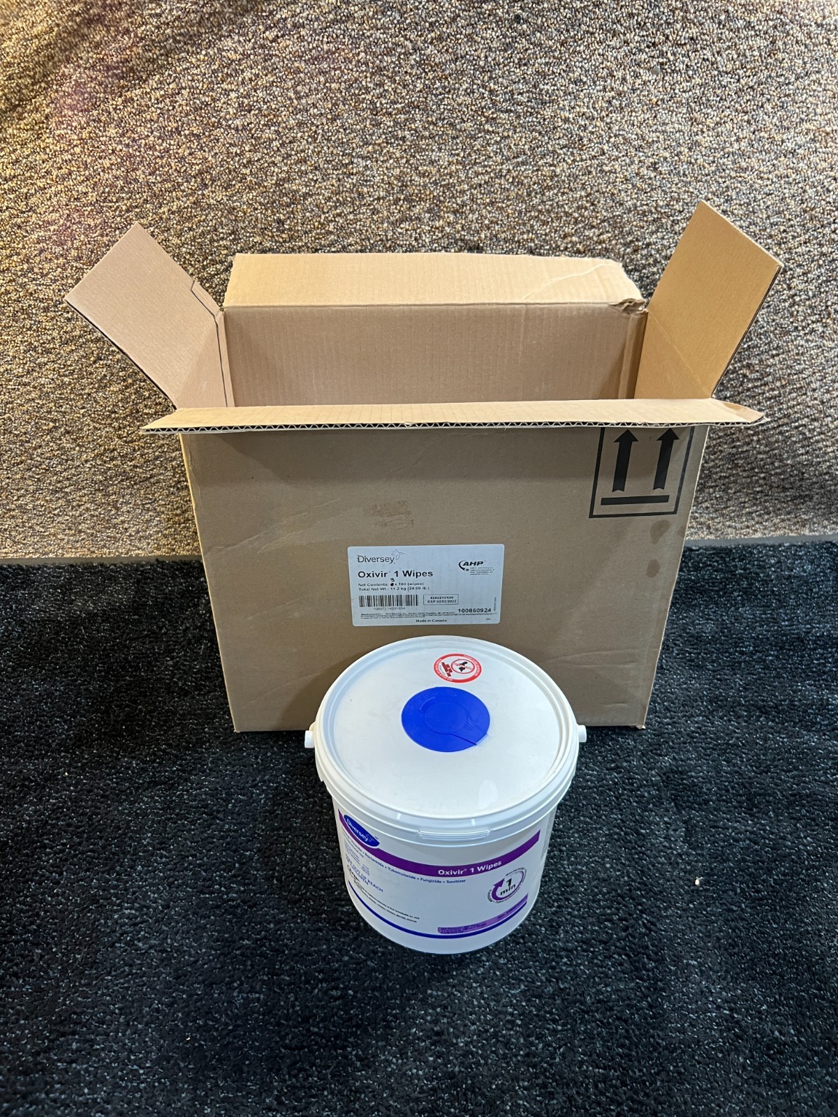 (QTY 480) Diversey 100850924 Oxivir 1 Wipes Big Tub 11″x 12″Unscented Wipes