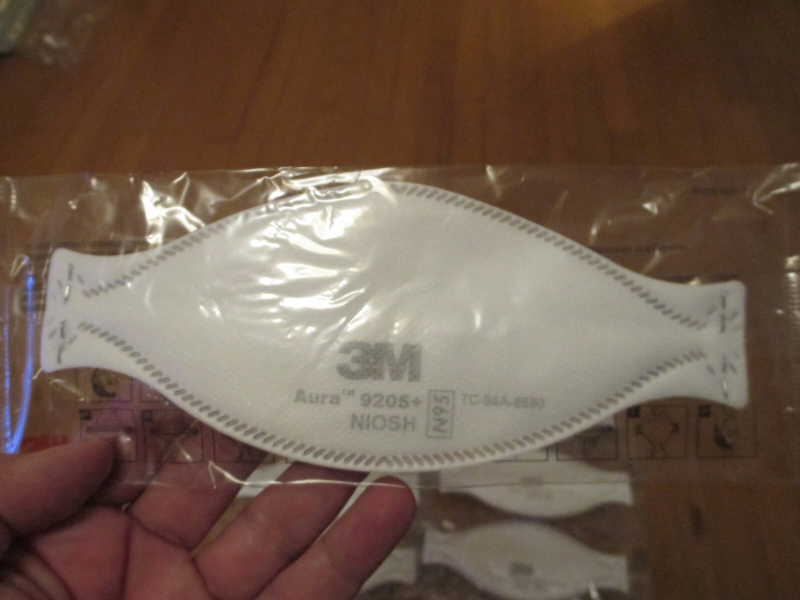 [ 8 PACK ] 3M AURA 1870+ N95 PARTICULATE RESPIRATOR SURGICAL FACE MASK NIOSH LOT