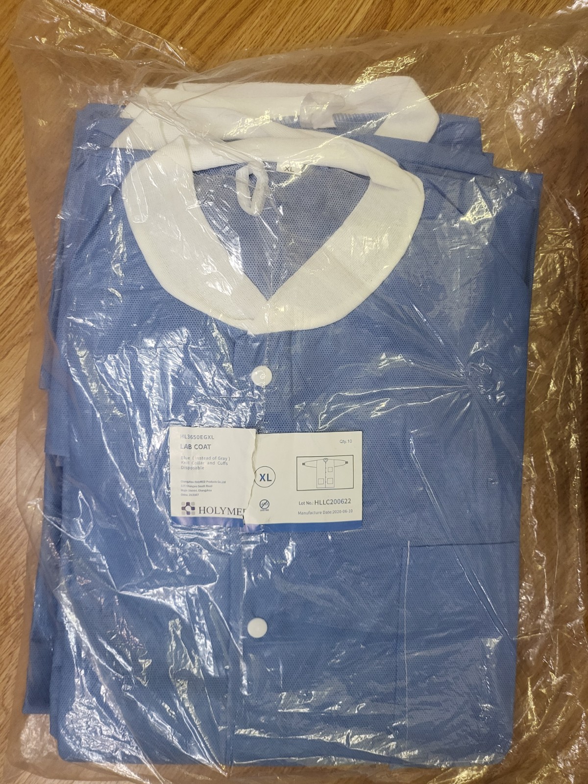 Disposable Lab Coats For Medical Or Dental Mixed Lot Sizes Med And XL Unisex