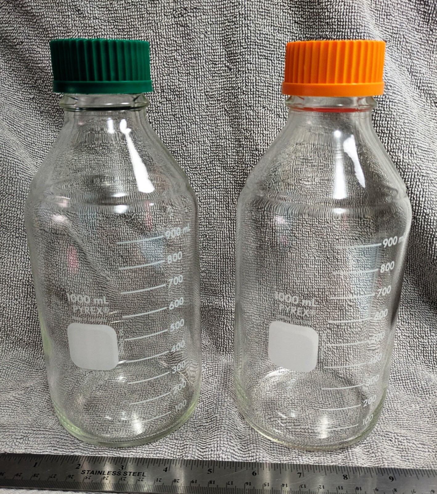x2 PYREX 1000 ml 1L Glass Media Bottle with Cap #1395 Made in Germany