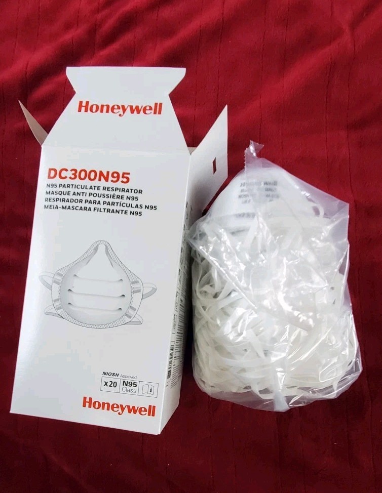 20 Count Honeywell 95N Masks Disposable Particulate Respirators DC300N95 NIB