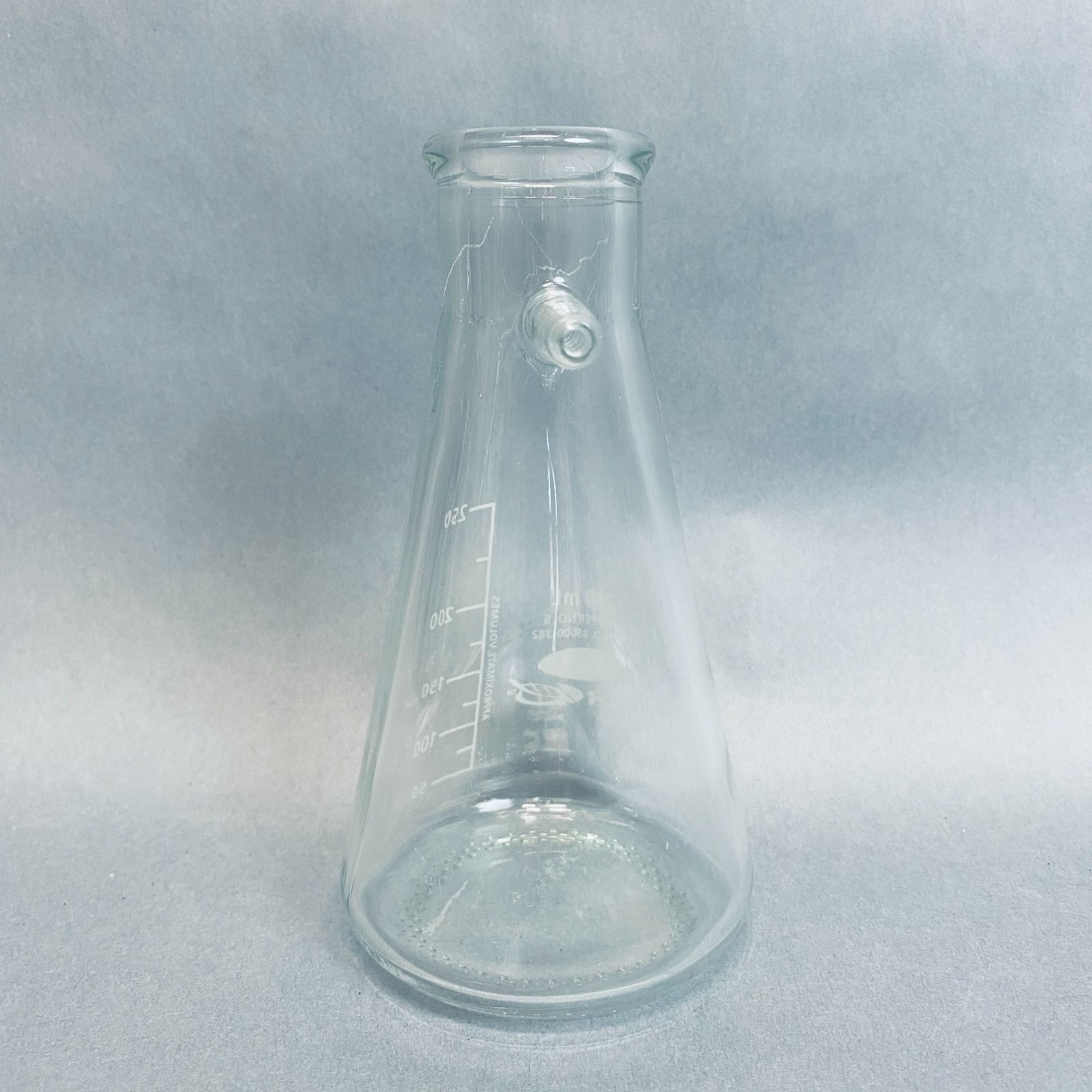 VWR Filtering Flask 250 ml Heavy Wall with Sidearm Hose Barb Lot of 3 Flasks